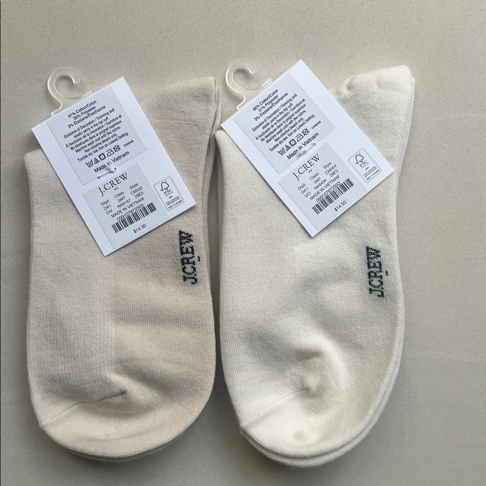 J. Crew Cream Boot Socks with Apple and Heart Embroidery 2 Pack - Picture 7 of 9